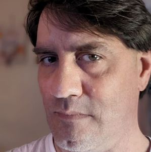 Meet your Posher, Eric